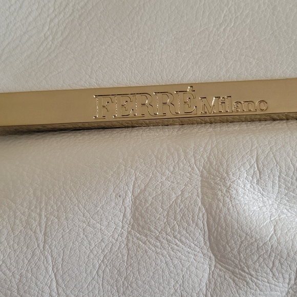 Ferre Milano white Satchel.  New without tags - Picture 3 of 8